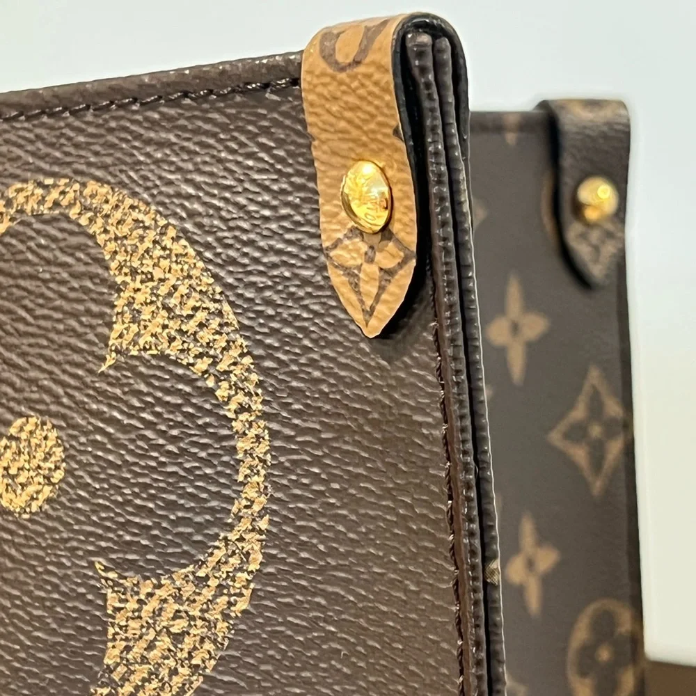 Louis Vuitton Brown Monogram Giant Canvas Onthego Tote